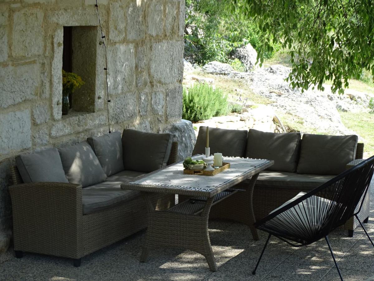 Holiday Home Mimara Korusce Екстериор снимка
